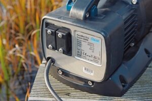 Oase AquaMax Eco Expert 36000 Pump - Image 2